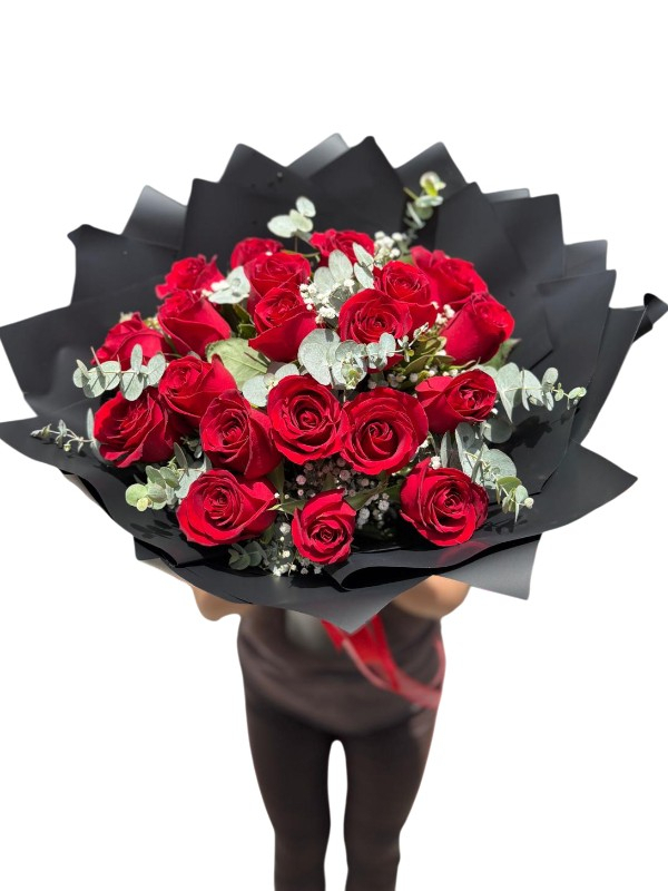 21 Kırmızı Gül ile Sevginizi Gösterin