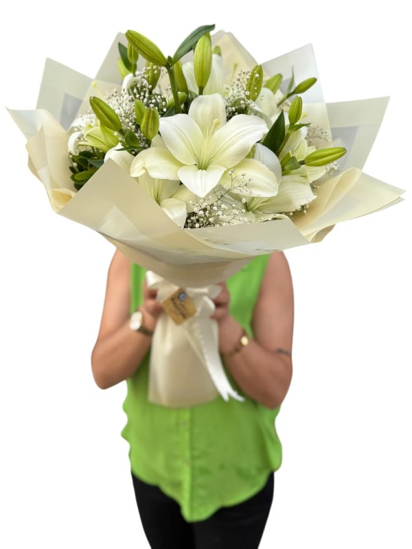 Asil Beyaz Lilyum Buketi