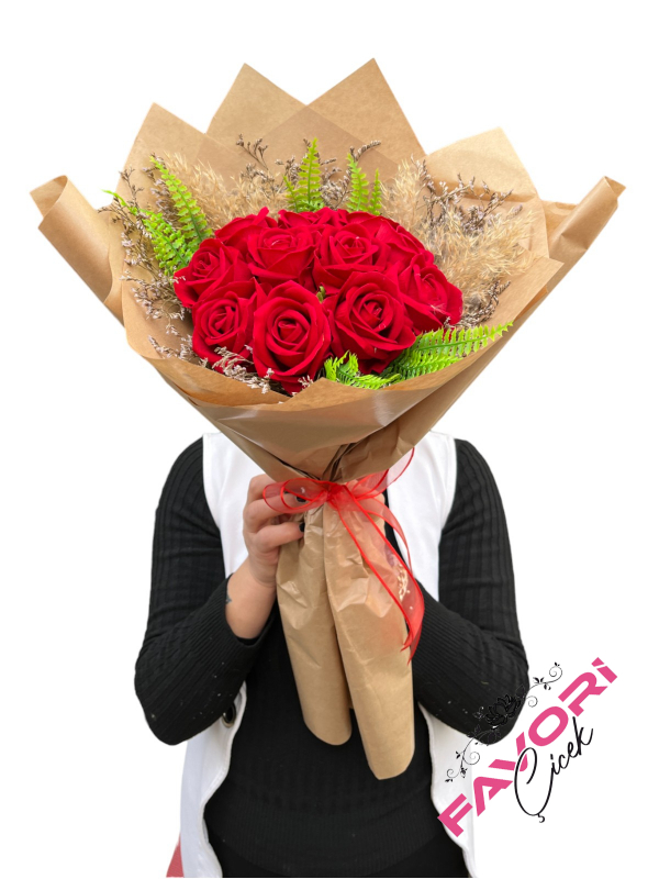 Kırmızı Yapay Gül Buketi