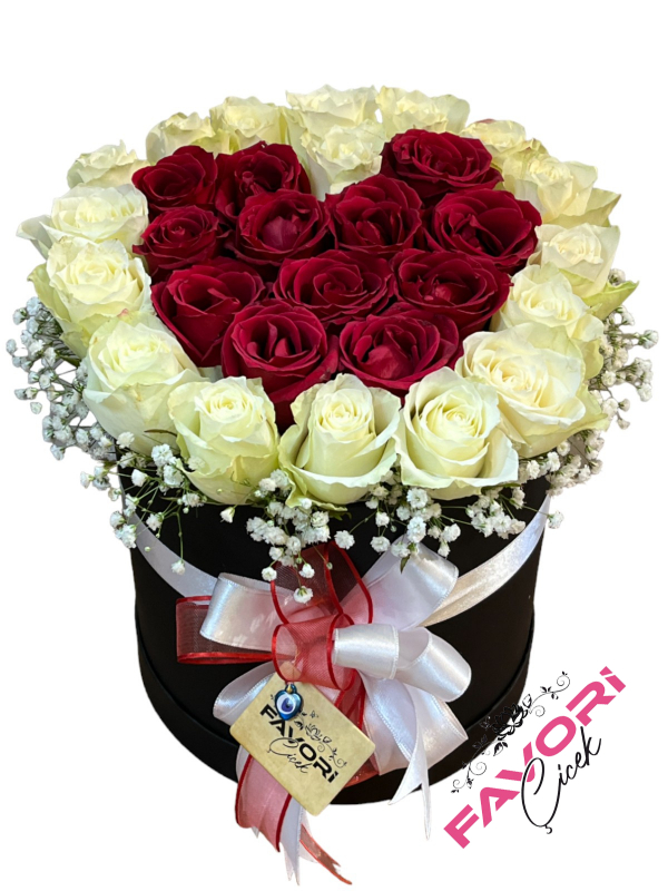 Kutuda Kırmızı Beyaz Güller