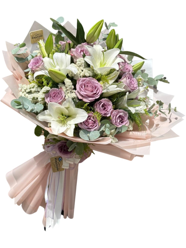 Lilyum ve Lila Güllerle Premium Buket
