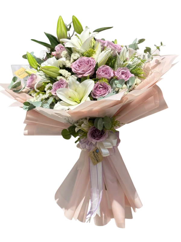 Lilyum ve Lila Güllerle Premium Buket