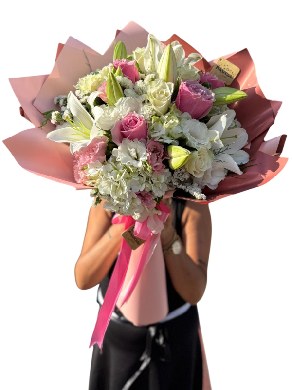 Lilyum ve Pembe Gül Buketi