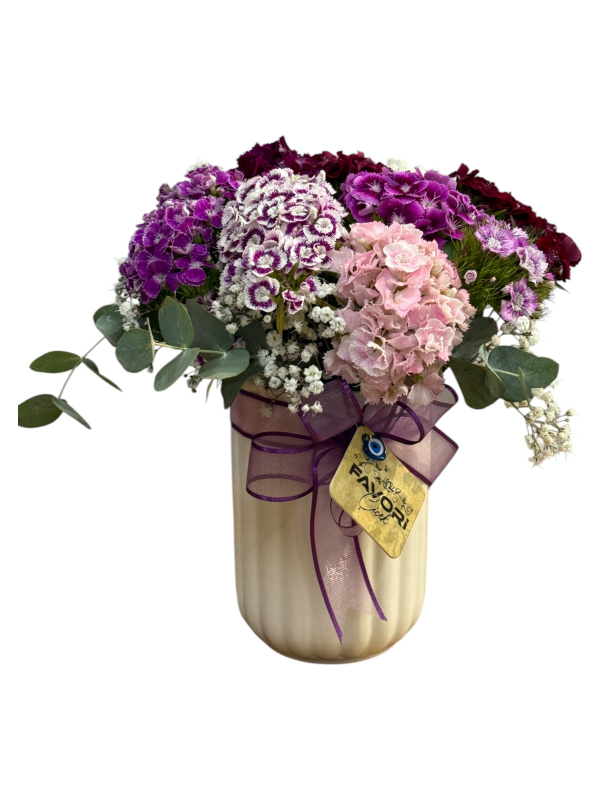 Seramik Vazoda Hüsnü Yusuf Çiçek Aranjmanı