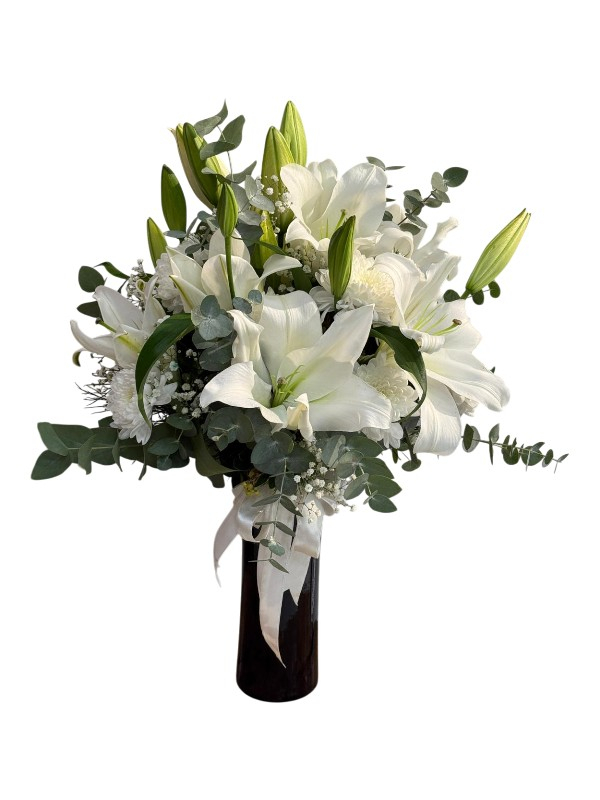 Özel Siyah Vazoda Beyaz Lilyumlar