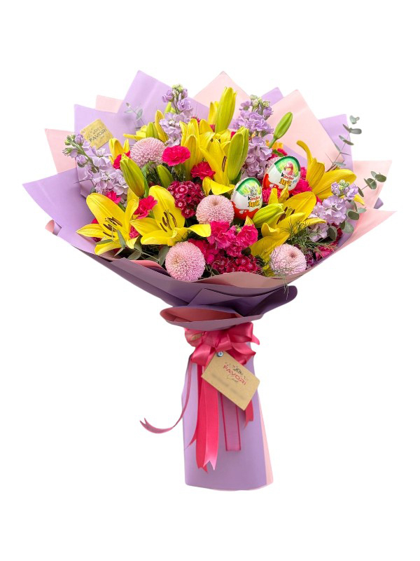 Sarı Lilyum ve Renkli Mevsim Çiçekleri Buketi