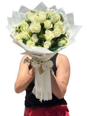 21 Beyaz Gül ile Saf Bir Mesaj