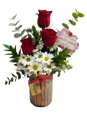 Vazoda Kırmızı Gül ve Papatya Aranjmanı
